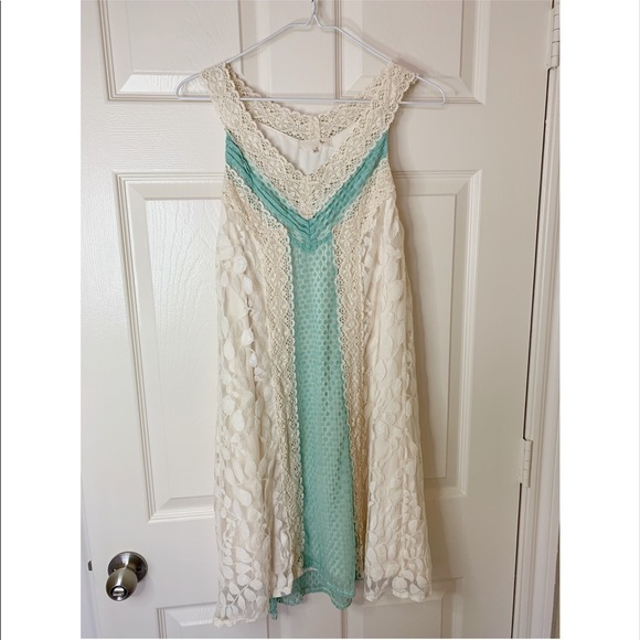 Rye Dresses Rye Floral Lace Sleeveless Vneck Whimsical Cottagecore